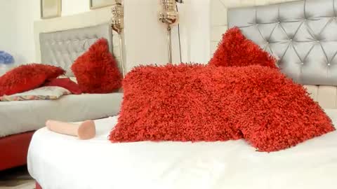 Hanna online show from 10-30-25, 01:45