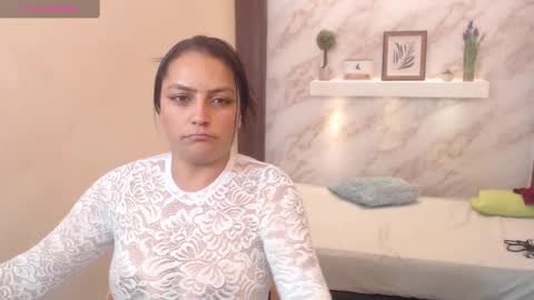 Snapshot of hannarose5 chatting on 10-21-25, 12:55 hannaRose5 online show from 10-21-25, 12:55
