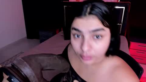 Hannasscott online show from 09-17-25, 11:45