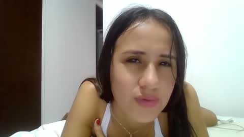 Snapshot of hanny_kail chatting on 01-10-25, 08:15 hanny online show from 01-10-25, 08:15