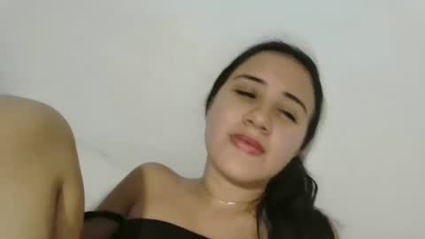 Snapshot of hanny_kail chatting on 02-16-25, 03:26 hanny online show from 02-16-25, 03:26