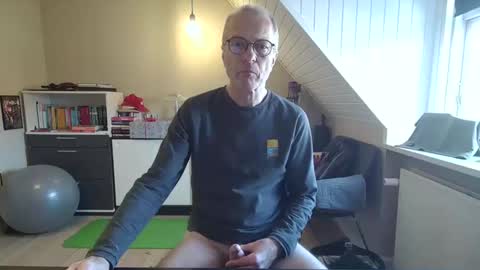 Hanse online show from 12-20-24, 10:38