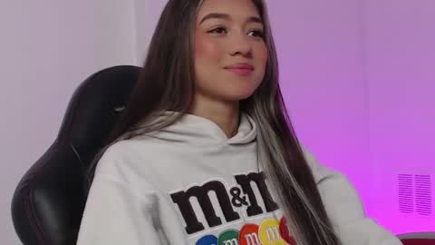 Snapshot of hantonella chatting on 02-01-26, 04:27 Anto online show from 02-01-26, 04:27