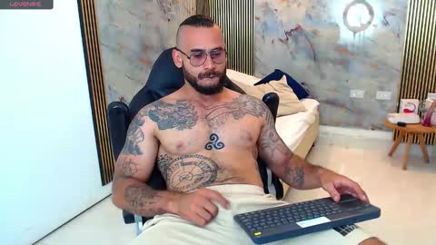 hanz_col online show from 02-18-25, 02:05