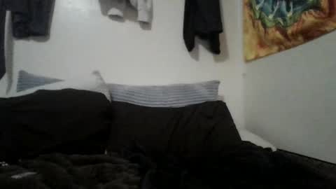 Snapshot of happy82081 chatting on 10-31-25, 01:06 happy guy online show from 10-31-25, 01:06