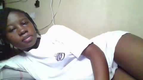 happy_dimple online show from 09-18-25, 11:12