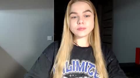 Snapshot of happy_fox_ chatting on 12-20-24, 10:32 happy_fox_ online show from 12-20-24, 10:32