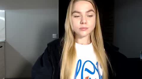 Snapshot of happy_fox_ chatting on 02-12-25, 08:07 happy_fox_ online show from 02-12-25, 08:07