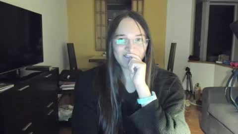 Snapshot of happy_pervert chatting on 01-26-25, 12:26 happy_pervert online show from 01-26-25, 12:26