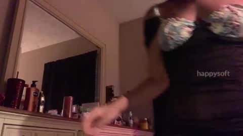 Snapshot of happysoft chatting on 01-03-25, 10:08 meatwad online show from 01-03-25, 10:08