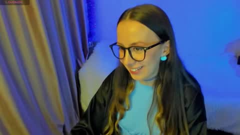 Stephanie online show from 10-24-25, 06:04