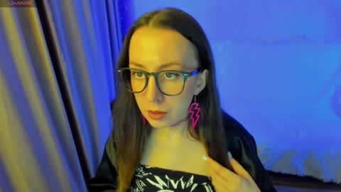 Stephanie online show from 11-03-25, 07:37