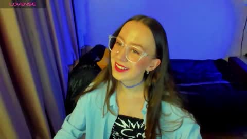 Stephanie online show from 03-25-26, 07:20