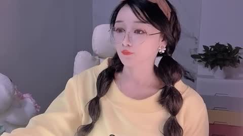 Snapshot of happysweetie168 chatting on 01-20-25, 03:07 Daisy online show from 01-20-25, 03:07