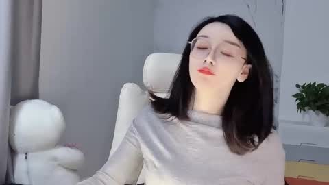 Snapshot of happysweetie168 chatting on 02-27-25, 02:00 Daisy online show from 02-27-25, 02:00