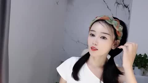 Snapshot of happysweetie168 chatting on 09-08-25, 02:16 Daisy online show from 09-08-25, 02:16