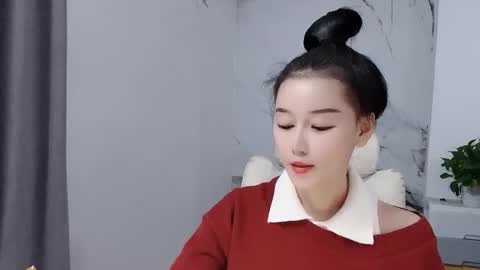 Snapshot of happysweetie168 chatting on 12-14-25, 06:08 Daisy online show from 12-14-25, 06:08