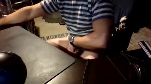 hard_nut_dude online show from 12-20-25, 05:36