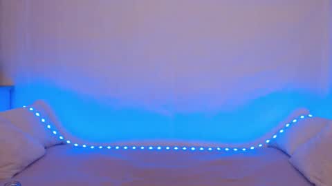 Snapshot of hardcore_x chatting on 10-09-25, 11:03 Emily online show from 10-09-25, 11:03