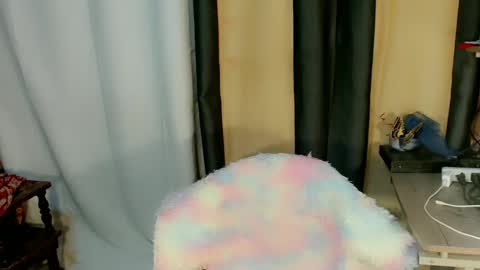 mj online show from 01-30-25, 05:06