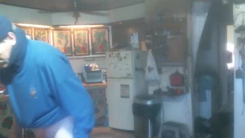 Snapshot of hardinhand44 chatting on 12-15-24, 05:31 john nobles online show from 12-15-24, 05:31