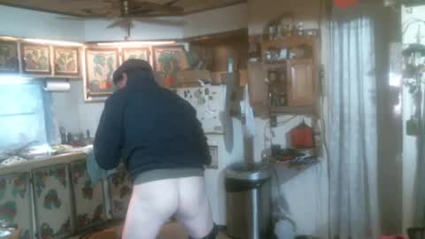 Snapshot of hardinhand44 chatting on 02-08-25, 08:10 john nobles online show from 02-08-25, 08:10