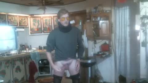 Snapshot of hardinhand44 chatting on 02-14-25, 06:51 john nobles online show from 02-14-25, 06:51