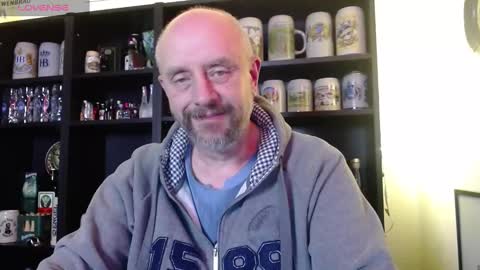 Snapshot of hardmrlazy chatting on 01-30-25, 06:54 MrLazy online show from 01-30-25, 06:54