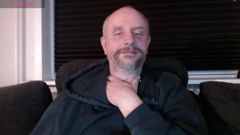 Snapshot of hardmrlazy chatting on 02-21-25, 09:54 MrLazy online show from 02-21-25, 09:54