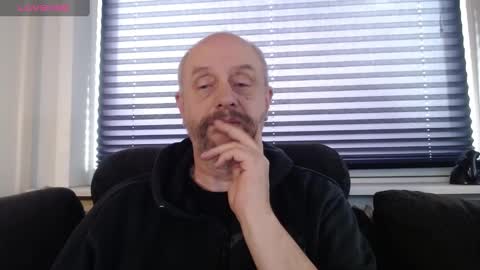 Snapshot of hardmrlazy chatting on 02-22-25, 12:08 MrLazy online show from 02-22-25, 12:08