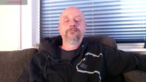 Snapshot of hardmrlazy chatting on 09-15-25, 07:41 MrLazy online show from 09-15-25, 07:41