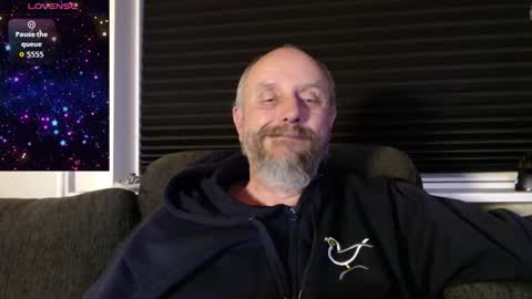 Snapshot of hardmrlazy chatting on 10-21-25, 06:52 MrLazy online show from 10-21-25, 06:52