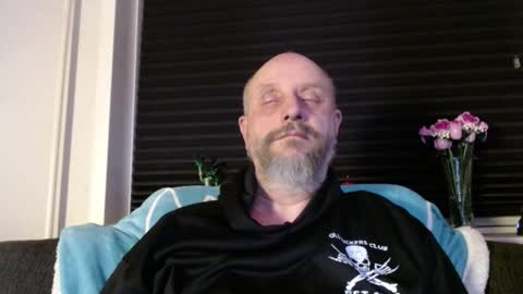 MrLazy online show from 02-03-26, 06:46