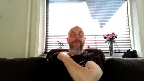 MrLazy online show from 04-08-26, 10:15