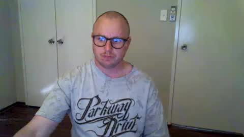 Stand Lee online show from 02-24-25, 05:22