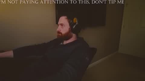 Snapshot of hardswtch chatting on 12-04-24, 08:07 Tom online show from 12-04-24, 08:07