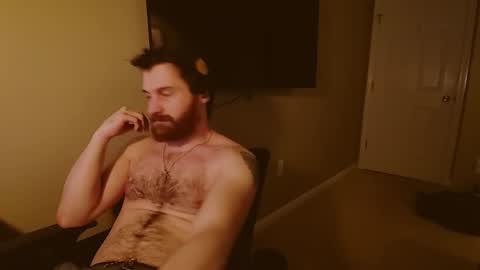 Snapshot of hardswtch chatting on 12-09-24, 10:20 Tom online show from 12-09-24, 10:20