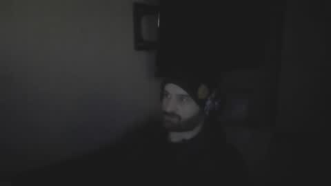 Snapshot of hardswtch chatting on 02-18-25, 12:37 Tom online show from 02-18-25, 12:37