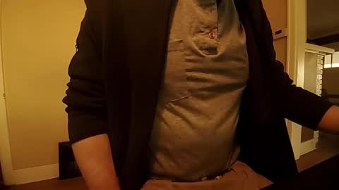 Snapshot of hardswtch chatting on 10-08-25, 05:54 Tom online show from 10-08-25, 05:54