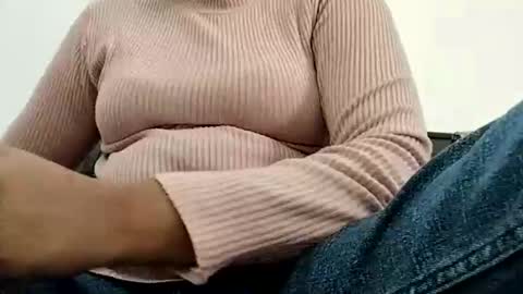 Snapshot of harleensexy26 chatting on 03-02-25, 07:54 Sweety online show from 03-02-25, 07:54