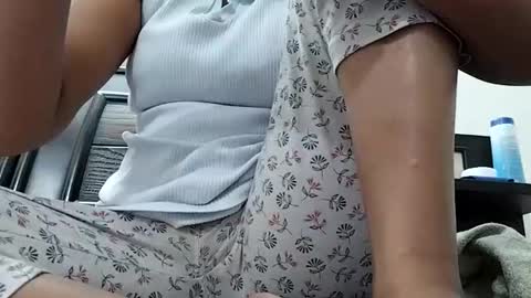 Snapshot of harleensexy26 chatting on 03-07-25, 05:38 Sweety online show from 03-07-25, 05:38