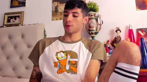 Snapshot of harley_fairy chatting on 02-10-25, 05:03 Harley online show from 02-10-25, 05:03