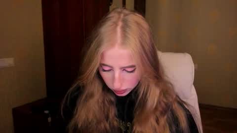 Julia online show from 11-12-25, 05:30