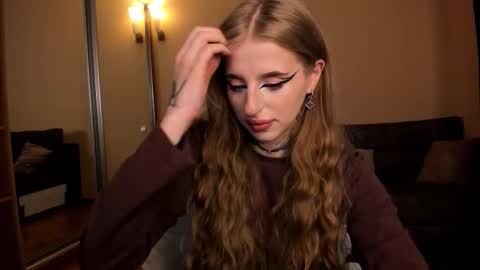 Julia online show from 03-24-26, 04:39