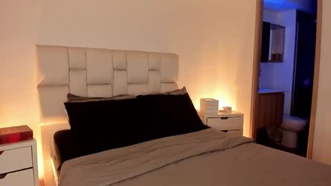 Snapshot of harley_sweett chatting on 02-24-26, 11:14 online show from 02-24-26, 11:14