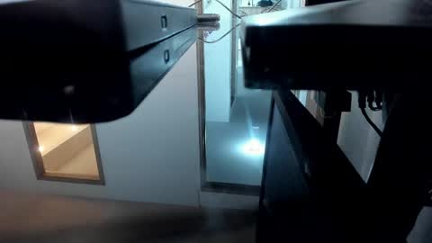     online show from 04-19-26, 02:44