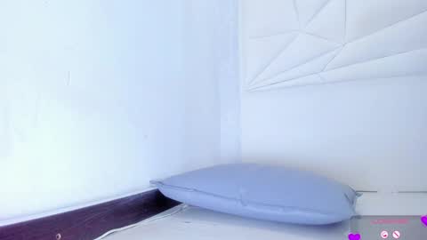 Snapshot of harmony_19 chatting on 12-11-24, 01:05 . online show from 12-11-24, 01:05