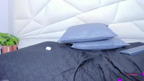 Snapshot of harmony_19 chatting on 12-14-24, 09:45 . online show from 12-14-24, 09:45