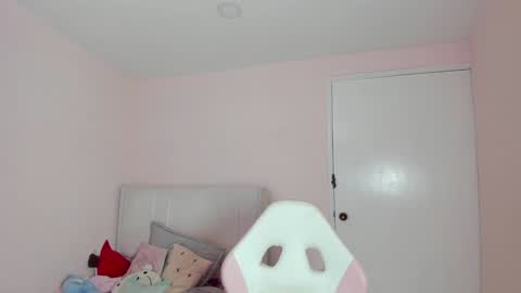 vanessa online show from 01-20-25, 04:34