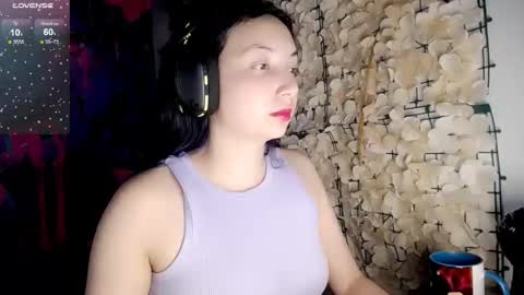 Snapshot of harmonys_couple_ chatting on 10-23-25, 03:28 Harmonys World online show from 10-23-25, 03:28